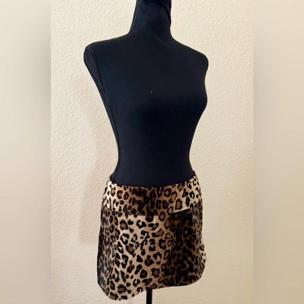 Vintage Y2K Lip Service Cheetah Animal Print Velvety Mini Skirt Size Small - Picture 4 of 10